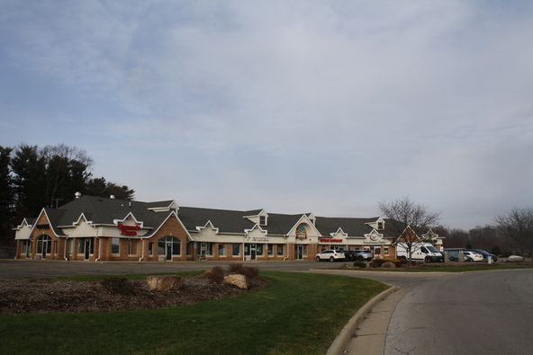 Courthouse Plaza: 4161 Steels Pointe, Stow, OH 44224